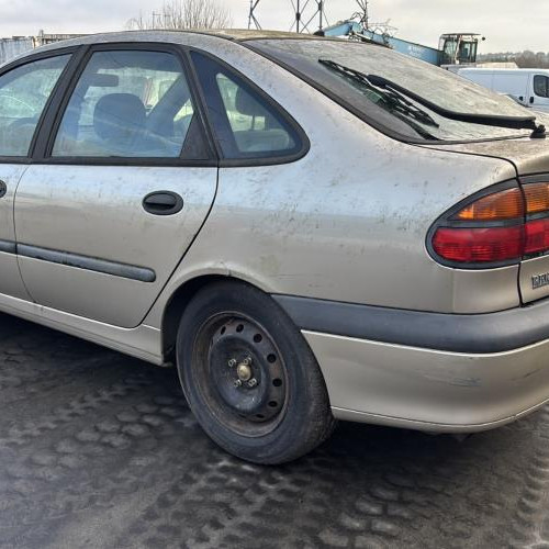 Vehicule-RENAULT-LAGUNA%25201%2520PHASE%25202-2000-b997983e2956da49b762f65184f5b3248b2dc169ba85b9fc0d7f09cad0676cd6_m.jpg
