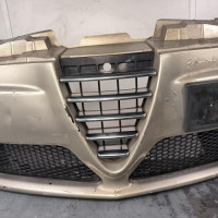 118385856-d1e37e53-1867-4ac2-b811-9d81e85c486f-Piece-Pare-choc-avant-71777517-ALFA-ROMEO-147-PHASE-2-9ed5610ff2cb4d0922eb6918e47bd2e75abd63a20f9976d335023973c2461b75_m.jpg