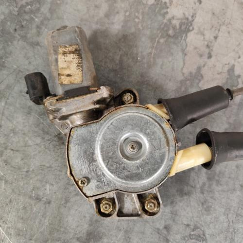 118386439-ad57189f-4b41-47c8-bc24-dbcd8bed18d2-Piece-Leve-vitre-electrique-arriere-droit-46739794-ALFA-ROMEO-147-PHASE-2-41283f4c6c2a05984fe1ac4e5c13cc519f2d3d4503dbb566a4ed4455d497ef9f_m.jpg
