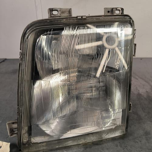 Optique avant principal gauche (feux)(phare)