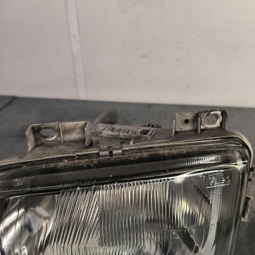 118453189-fa5a4344-f39f-4f67-ae4e-bb6a2318b2a6-Piece-Optique-avant-principal-gauche-feuxphare-VOLKSWAGEN-LT-2-a5b54c04d8cb9e73ee4d49c0342186f3e01b9829aee2eb76fae03b45c9c1dd52_m.jpg
