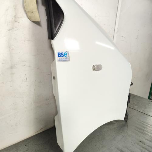 118780481-72d6e61b-1cba-431a-8c25-0b767d98cf0e-Piece-Aile-avant-droit-631001616R-RENAULT-TRAFIC-3-COURT-PHASE-2-d2d59410abe9b3f94b9a9c6b2dcaf6a5cb77b66bbcbd818e074b29d5c6575e5e_m.jpg