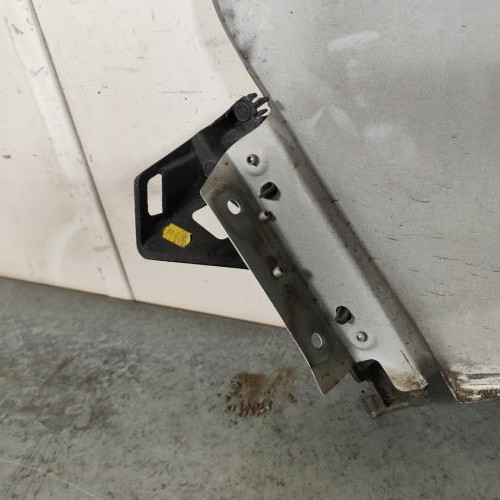 118780481-c719f9db-f2ad-43b8-ac28-29954e7bff0a-Piece-Aile-avant-droit-631001616R-RENAULT-TRAFIC-3-COURT-PHASE-2-4d37b66f1087a49aeff284a76ca444f38796e5c04c3dd7c06a91d84ca36417b5_m.jpg