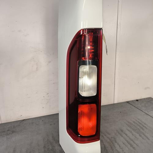 Feu arriere principal gauche (feux)