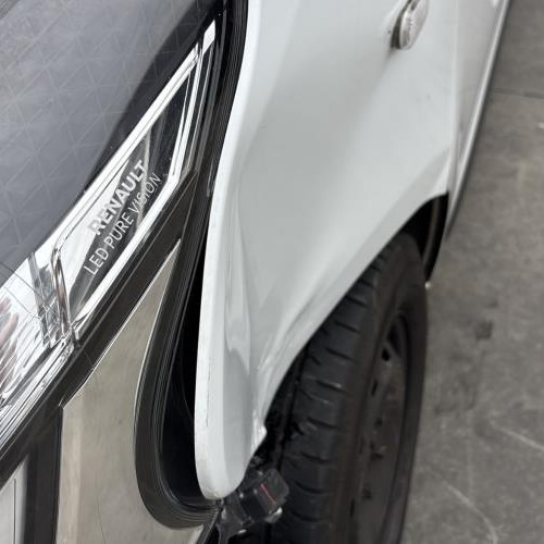 Vehicule-RENAULT-TRAFIC%25203%2520COURT%2520PHASE%25202-2021-d0b24d7a52d3e8aa30e12dc9a6429c5d199ebcb25853018ec4ab58f6cf3d4ae1_m.jpg