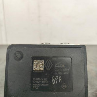 118783207-44ecbd36-5537-42e1-afb2-711cfa2c625b-Piece-Bloc-ABS-freins-anti-blocage-476609775R-RENAULT-TRAFIC-3-COURT-PHASE-2-2c71ec7237c2148f819eaca1d55839c16608c9d98852d25a93d9e4cf1d073ff8_m.jpg