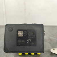 118783207-3e51f84a-756d-4ab1-9501-dad5bac5e531-Piece-Bloc-ABS-freins-anti-blocage-476609775R-RENAULT-TRAFIC-3-COURT-PHASE-2-2983af1bb676ad1408bcae7967a2564a2caf210fafb60dc6158d6b01e2892c35_m.jpg