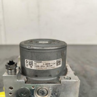 118783207-b71dff90-a640-463f-96f5-0fa530370cf5-Piece-Bloc-ABS-freins-anti-blocage-476609775R-RENAULT-TRAFIC-3-COURT-PHASE-2-abe0563ae9c5142f591486bcce4145bde095f8765a884fe84f009c0776b927a4_m.jpg
