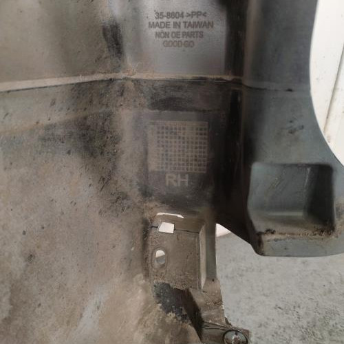 118875495-c6cd0f6d-ab67-4d98-91ee-59a246b68efc-Piece-Crosse-arriere-droit-850170768R-RENAULT-TRAFIC-3-COURT-PHASE-2-d4011ed438ac0373ff3d645dd743a2eca44ff9b561c3f2b6822a296d1967c198_m.jpg