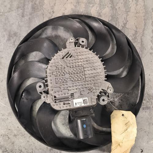 118878853-50faec97-4dab-49fb-8fb8-03ffa9e3d01e-Piece-Ventilateur-eau-RENAULT-TRAFIC-3-COURT-PHASE-2-b8a50afefe0ea3e2260bd9c4d7244ae5141d596aebde818658529320d486418d_m.jpg