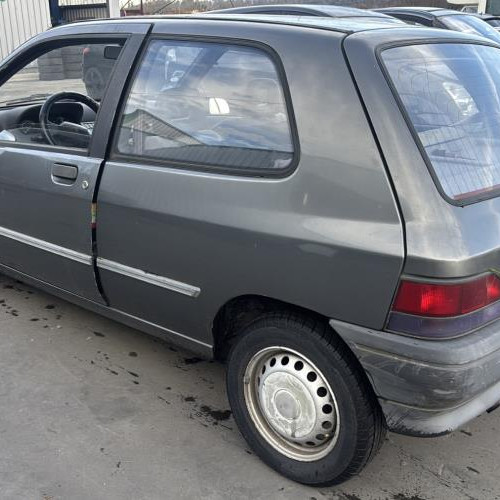 Vehicule-RENAULT-CLIO%25201%2520PHASE%25201-1993-2be5babb693ee2dff9e8981be65c9aa6a63821a186e142304755ef519993ace1_m.jpg