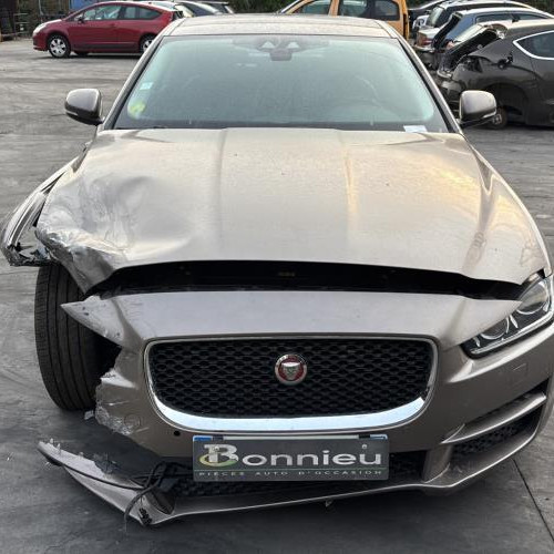 Vehicule-JAGUAR-XE-2015-3a34007d661bf161e68897ab7a01d5b2848c8aad980cd451349884eaa3406c93_m.jpg
