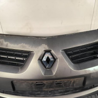 119126852-a12734ca-77e9-41ff-b659-27d00d452c90-Piece-Pare-choc-avant-620221904R-RENAULT-MODUS-PHASE-1-ae68b7657af5c55ab2301f22dffce33b6fcd3fa8be213e4c5720a213e626e43f_m.jpg
