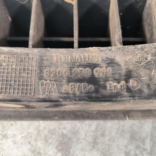 119127441-8eec7c03-bf58-4c8c-a8a4-1bd2d0238c4b-Piece-Renfort-pare-choc-arriere-traverse-8200258961-RENAULT-MODUS-PHASE-1-ce8782db88438f98ebef10c1683be5bf754218a89be7ed29d0327360d91e47aa_m.jpg