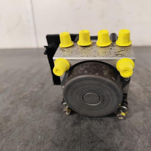 Bloc ABS (freins anti-blocage)