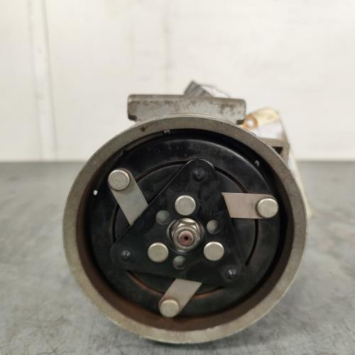 119128865-8b74c0fd-f0db-4bc1-8c42-e60fd6bc9192-Piece-Compresseur-clim-8200953359-RENAULT-MODUS-PHASE-1-bd02590ecd60600946707ccc843c9a5cf99e72db7d19ad4a98b38de892ede994_m.jpg