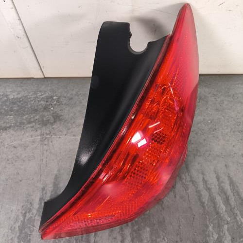 119145316-53403cd1-40be-4c0c-b18f-162e060a6ce2-Piece-Feu-arriere-principal-droit-feux-6351CV-PEUGEOT-308-1-PHASE-2-b4942b6414f5deb565f2349f069906afe860f0e9c19f592e094dd09d32ce17ca_m.jpg