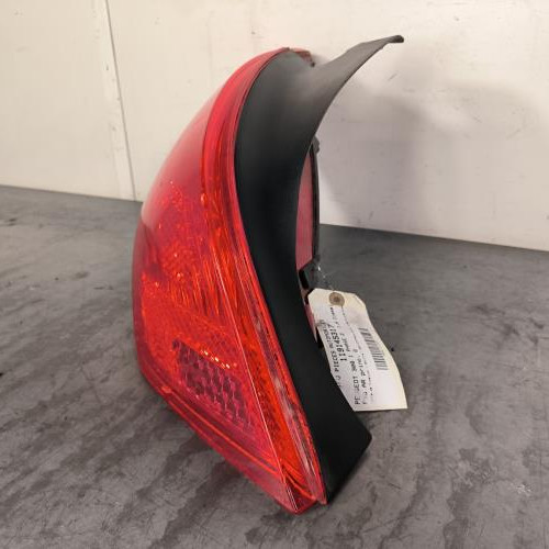 119145317-cd2aa1b5-e6aa-40d4-8096-e0b10153da0b-Piece-Feu-arriere-principal-gauche-feux-6350CV-PEUGEOT-308-1-PHASE-2-afe6bc60ce8a3576d1e627f95b2f52bb38872c2ebef9c0328807c0448b732c20_m.jpg