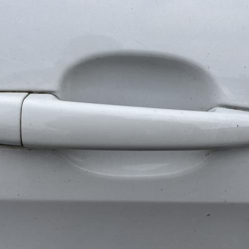 Poignee porte arriere droit