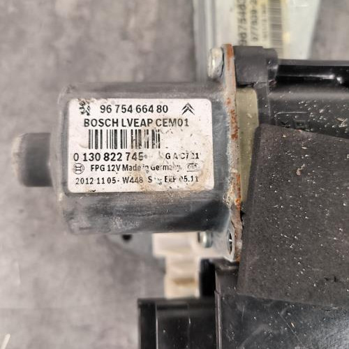 119147763-9bd5c1b8-6ec8-45eb-a438-2b3e83a4ae11-Piece-Leve-vitre-electrique-arriere-gauche-9223C9-PEUGEOT-308-1-PHASE-2-fee4a6d45f072b3b4eedab7e12de0b4b7002d196cad897bb92d10f581c07f245_m.jpg