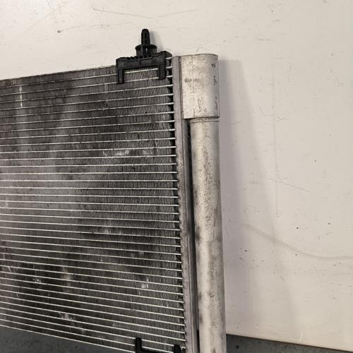 119149326-44a6ae6e-67e9-4d71-9be5-bd01bf3a4011-Piece-Condenseur-de-clim-6455GH-PEUGEOT-308-1-PHASE-2-50e96f2c6c00c7764be6cef79b75bf50764c1f04835896f618b81d758ea6677b_m.jpg
