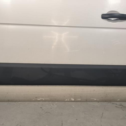 119209146-c294fd5d-b8d1-4b39-8a16-6a816e2967a8-Piece-Porte-laterale-droit-82100-00Q2B-NISSAN-NV400-a18b59848ea971a204d3cb1b648017bdd2fab5c9509549f89ce8d17970d1496d_m.jpg