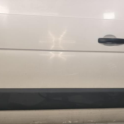 119209146-094afd27-31ae-4cb8-aec3-152850d72b0e-Piece-Porte-laterale-droit-82100-00Q2B-NISSAN-NV400-6b832aa00a7f6b41860f2526ee1c9a9528ab5c003e27236be0e4f2ba955ad611_m.jpg