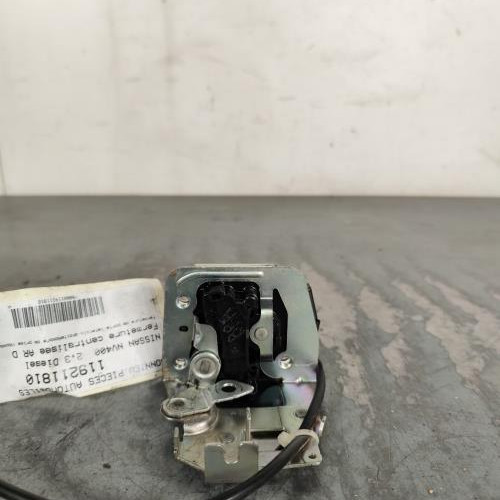 119211810-eba95d46-be27-4753-bd2c-08c7c879c42f-Piece-Fermeture-centralisee-arriere-droit-82503-00Q0D-NISSAN-NV400-8a698a5c240afdf3536e689d3a27e8914e9273273b8895959c03d974a0a991c5_m.jpg