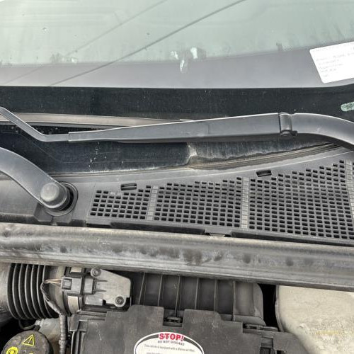 Bras essuie glace avant gauche