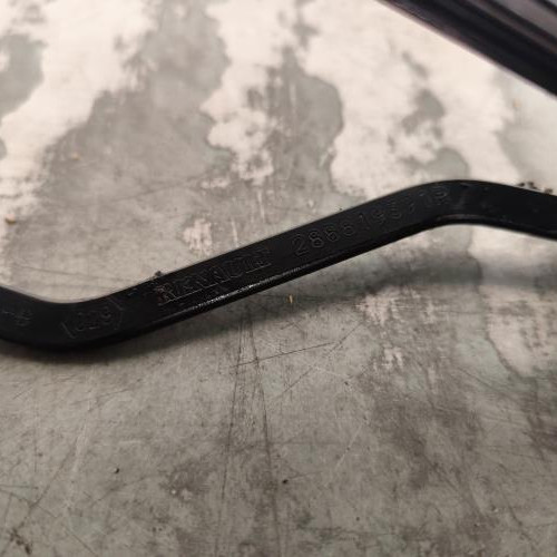 119289811-1838a0df-2bde-459e-8a1f-f8de0f6c7bca-Piece-Bras-essuie-glace-avant-gauche-288810551R-RENAULT-MEGANE-4-PHASE-1-a1e7910f42d11f1a9980b866ad5da3e8a1810c6383279eb0105d7edd7a746ea0_m.jpg
