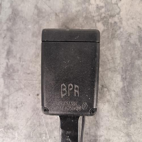 119290220-5256485d-7200-4501-a422-0b16f5c101b3-Piece-Attache-ceinture-avant-gauche-878161367R-RENAULT-MEGANE-4-PHASE-1-7c47274534f0fab1a4b29a937bfaefa13996c5967b33050104445108d21342e7_m.jpg