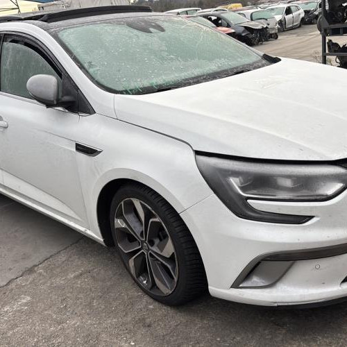Vehicule-RENAULT-MEGANE%25204%2520PHASE%25201-2017-f01e844df6e0facf3c93c7665578d73c5fdc1fc7463ac7c4e1ee2fce185f39f8_m.jpg
