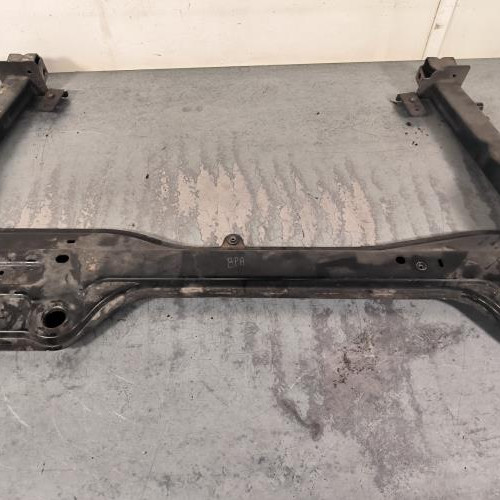 119290234-251fd1ff-9b0f-49e0-94d5-edfd3df4e0a4-Piece-Demi-berceau-758249949R-RENAULT-MEGANE-4-PHASE-1-e5319f878deb7519035ef2637b8dfc43f3f44f21fdea9853f247c574bdeb6337_m.jpg