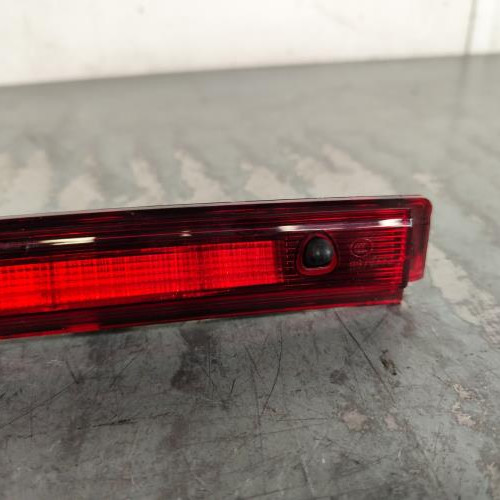119290241-f68984b8-8497-4fb6-8f49-82ec3de3e390-Piece-Feu-arriere-stop-central-265902759R-RENAULT-MEGANE-4-PHASE-1-27d24c0d1d2258e5404886f9eaa67c74bba4f903a4be1bf5df952797b89ca10c_m.jpg