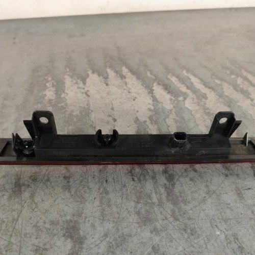 119290241-06bf5980-8738-426d-b21d-5a4ace2d9da0-Piece-Feu-arriere-stop-central-265902759R-RENAULT-MEGANE-4-PHASE-1-8015a172635a173614c755a7f65fda399282e47064ffa30703f509f59501e390_m.jpg