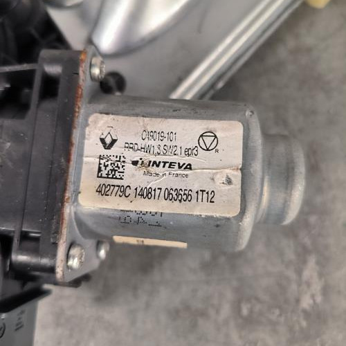 119290243-dd35c995-386c-4abe-8c8b-747d9b1ece00-Piece-Leve-vitre-electrique-arriere-droit-827209167R-RENAULT-MEGANE-4-PHASE-1-1cc002d985c243a9fc3b6c95e282bbe9b5b3130afa97d07135a2b8f42ce4e054_m.jpg