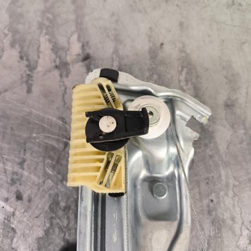 119290243-abb8cfa2-2b39-41fc-b8d2-b1cde5cf0b4a-Piece-Leve-vitre-electrique-arriere-droit-827209167R-RENAULT-MEGANE-4-PHASE-1-5aa075b7859121a36d92de4dbb2c1886e994e511bc1e286b4b0341cfbcd990df_m.jpg