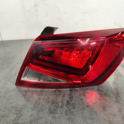119292265-9e8ffd9e-dd67-4de2-bde3-026df3cd4bdf-Piece-Feu-arriere-principal-droit-feux-5F0945208E-SEAT-LEON-3-SC-PHASE-1-COUPE-cfe801e0e325972928742502c6d77cf66c1346d986f3fedc0d658e9718058c10_m.jpg