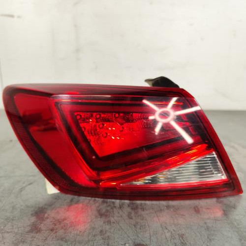 119292266-58cee75c-30ca-4645-a256-e5f4db9c9fb8-Piece-Feu-arriere-principal-gauche-feux-5F0945207E-SEAT-LEON-3-SC-PHASE-1-COUPE-9ad06d4fe5a3c18eb3a300abc53e1c5520f13303552e0c2e2206c71d8db89ca1_m.jpg