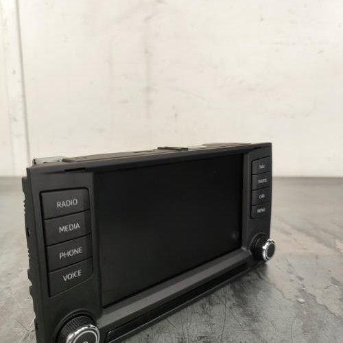 119293135-e4ef3e00-751e-4eb3-a3ae-1674362c2ff6-Piece-Autoradio-dorigine-5F0919604A1QB-SEAT-LEON-3-SC-PHASE-1-COUPE-095aa6c33f6d4cecf201faca4a21359643db92f8f10a5ee10b726f1bea527daf_m.jpg