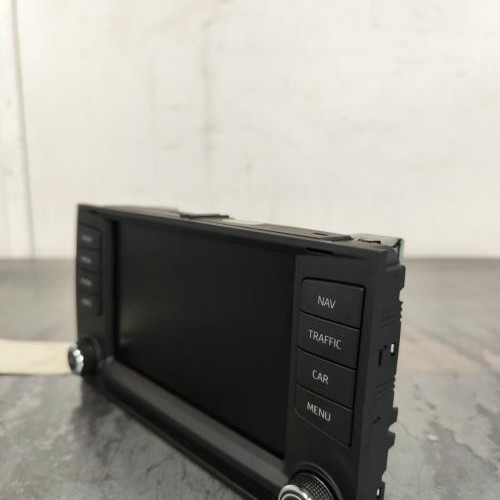 119293135-b3505c9b-1283-4651-9f97-0851d2acc632-Piece-Autoradio-dorigine-5F0919604A1QB-SEAT-LEON-3-SC-PHASE-1-COUPE-54bc7fee585bb81dcd0d4fda335390da20ff06fbd156a5f007db64f0b170693d_m.jpg