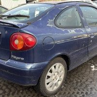 Vehicule-RENAULT-MEGANE%25201%2520PHASE%25202%2520COUPE-2001-dcf9d9a44bacc46ffac7874384fac108eba2240a276a82af103e2602a08c4999_m.jpg