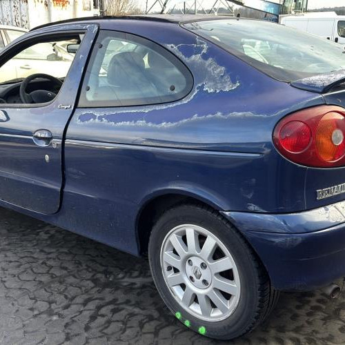 Vehicule-RENAULT-MEGANE%25201%2520PHASE%25202%2520COUPE-2001-f5daa6b1e214aaef250530f7dd72414188101f359c23ea968330918957c7c8bf_m.jpg