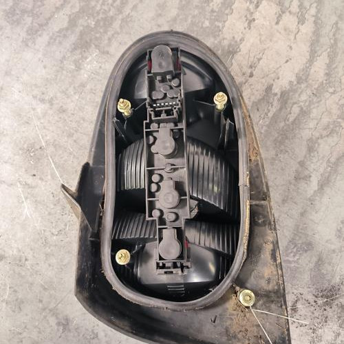 119381257-7658867f-0d3f-4e33-8aa7-76bac18ee36d-Piece-Feu-arriere-principal-gauche-feux-7700428056-RENAULT-MEGANE-1-PHASE-2-COUPE-c34b8f348c0fbec9a6750c01821c0cac458b9315bfce74c781aca4bc60b035b2_m.jpg