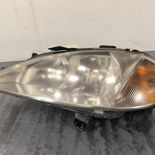 119381265-2656eb2b-5078-4068-a008-d315a63f378c-Piece-Optique-avant-principal-gauche-feuxphare-260607124R-RENAULT-MEGANE-1-PHASE-2-COUPE-0cc211e1c2c556a65ba0c1f1e502bf111e8d05a3aa9623d7284231ce4f408eed_m.jpg