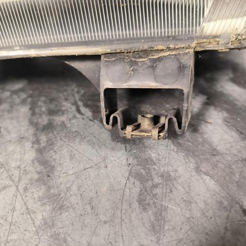 119381265-a9c718cc-37fa-4677-8919-da211130e4be-Piece-Optique-avant-principal-gauche-feuxphare-260607124R-RENAULT-MEGANE-1-PHASE-2-COUPE-0dedbd87443813504f146dbde93ef034b940821ad020576d820c00ed62e0b1bd_m.jpg