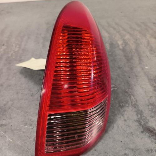 Feu arriere principal gauche (feux)