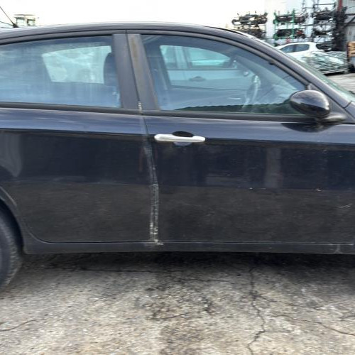 Vehicule-ALFA%2520ROMEO-147%2520PHASE%25202-2008-06352efd53101a31bad50b595fa2968883d0baa1051d2d94dcb0b5e4ff0cb5ee_m.jpg