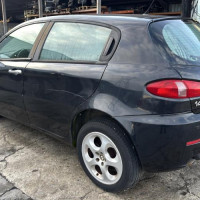 Vehicule-ALFA%2520ROMEO-147%2520PHASE%25202-2008-89f209406bf8743d7bea4d18214c658cf790d028f436a2de680bddd8a5cd1274_m.jpg