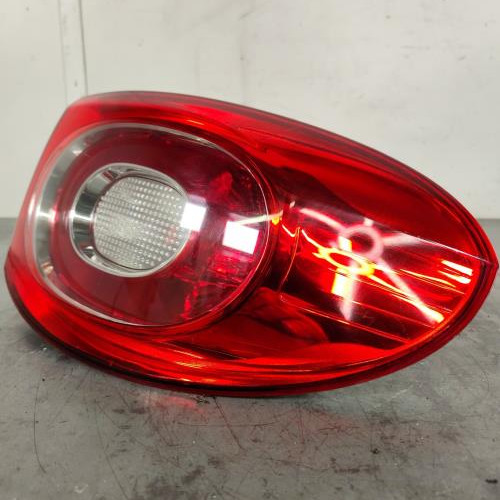 119470832-48bcba34-7f25-4dec-9f79-ae864611f2ed-Piece-Feu-arriere-principal-droit-feux-5N0945112D-VOLKSWAGEN-TIGUAN-1-PHASE-1-ffebd4870100a1d533933930479abfb4c433ed7ad2f3bc18618ef2f90a19d656_m.jpg
